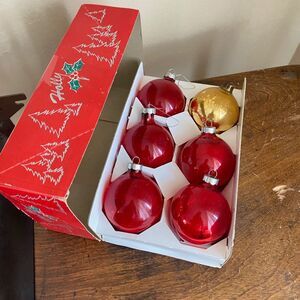 Vintage Retro Holly Glass Ornaments 6 Count Red Gold 2 5/8 Diameter Globe Shiny